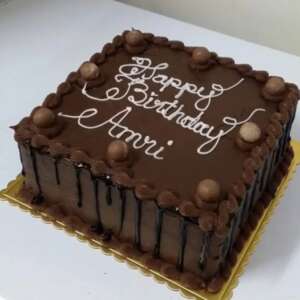 Classic Square Chocolate Fudge Cake