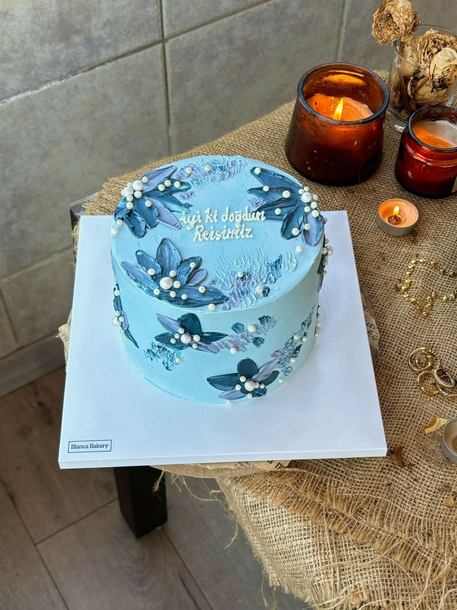 Premium Floral Palette Knife Painting Cake