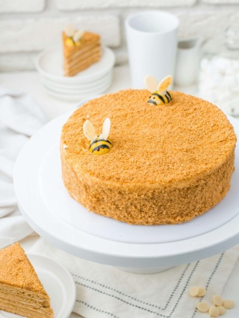 pexels-myfoodie-2684556