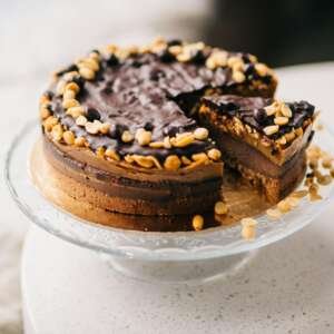 Luxury Peanut Caramel Chocolate Cake